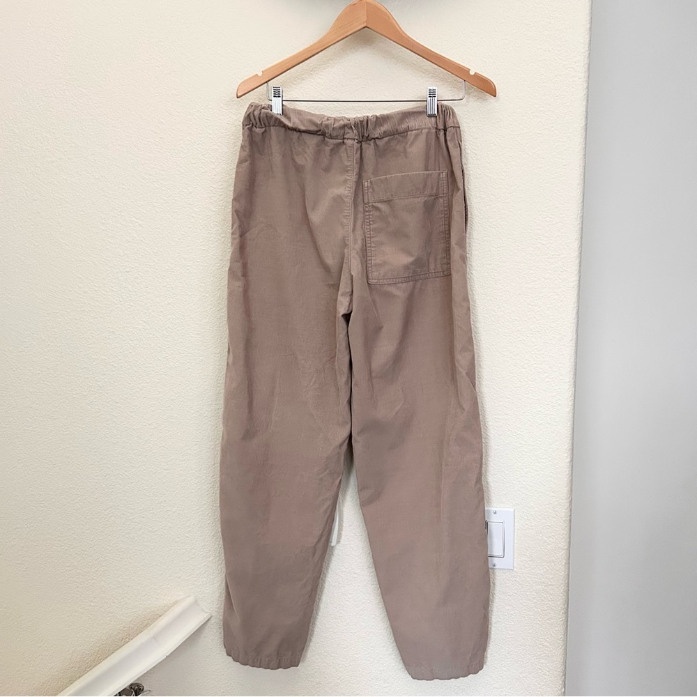 COS
Relaxed-Fit Corduroy Trousers Europe 36 US 6 color tan organic cotton - Picture 8 of 14